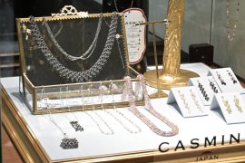 international jewellery Tokyo Scene